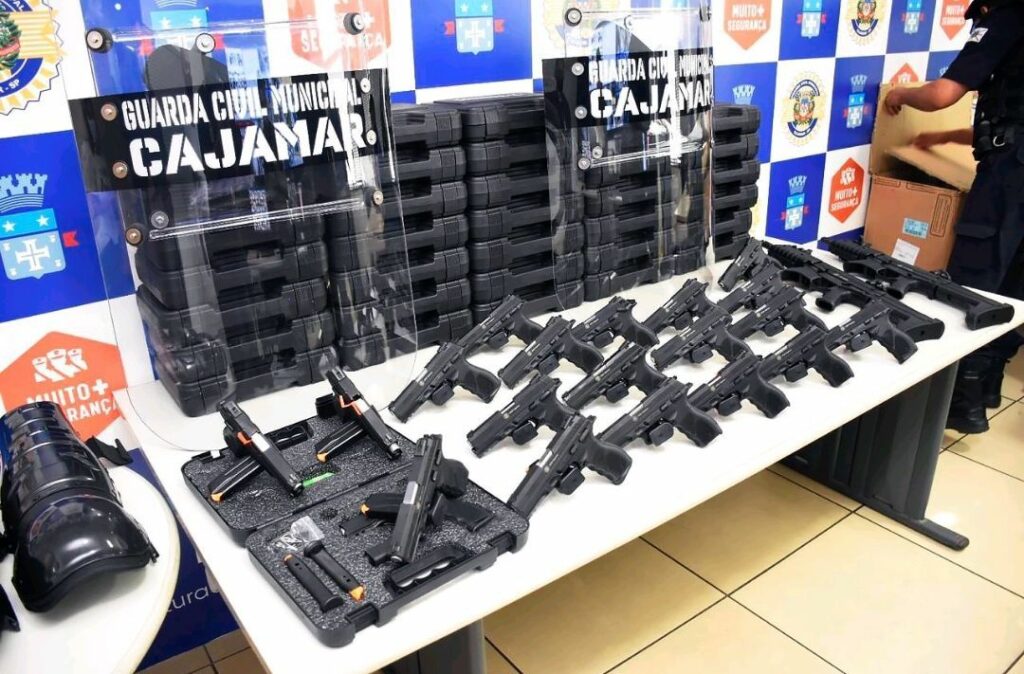 26 armas desaparecem de posto da Guarda Municipal de Cajamar