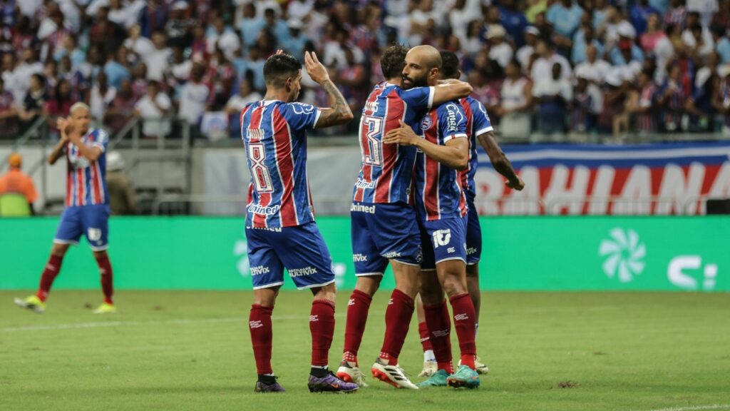 Bahia vence o Criciúma em Salvador e abre vantagem na