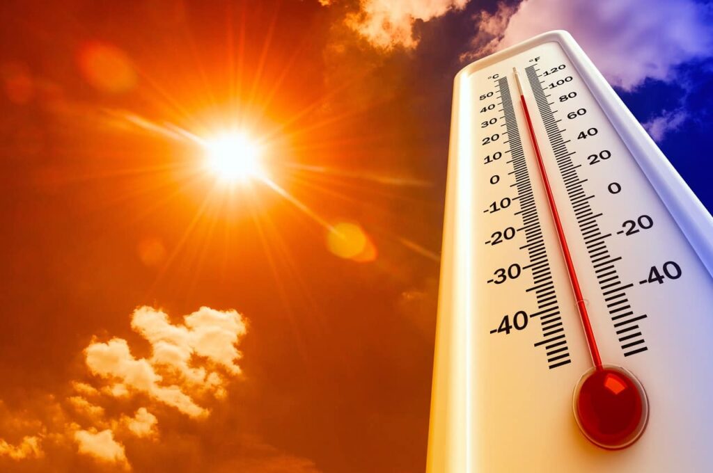 Calor extremo de quase 50ºC deixa pelo menos 30 mortos