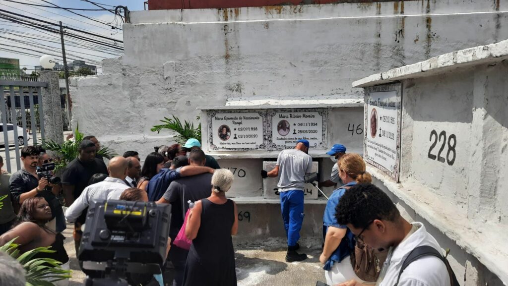 Corpo de “Tio Paulo“ é enterrado no Rio de Janeiro