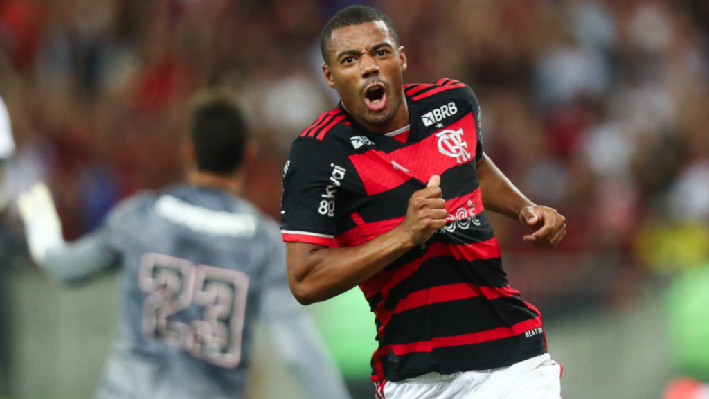 De La Cruz desencanta e vira o homem-gol do Flamengo