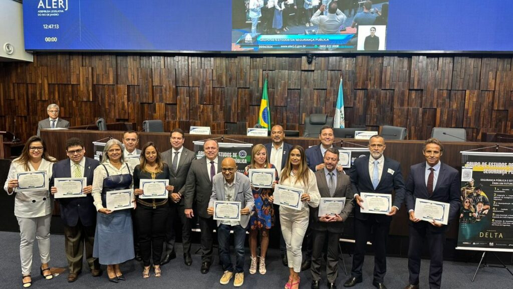 Deputados defendem mais rigor penal contra violência nas ruas do