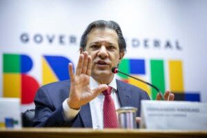 Haddad descarta reajuste para servidores em 2024: ‘Orçamento está fechado’