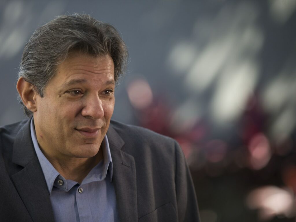 Haddad reconhece dificuldades do governo na comunicação digital e garante