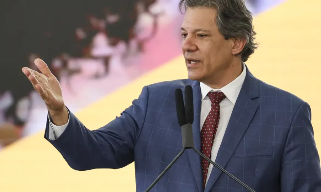 Haddad se reúne com senadores para debater impacto da PEC