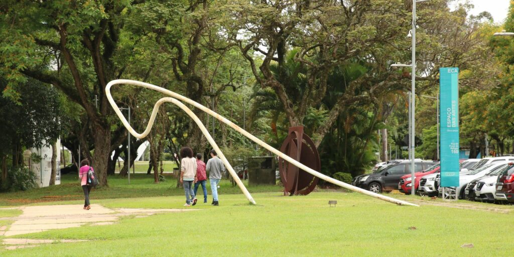 Juiz ordena que USP efetive matrícula de aluno barrado em