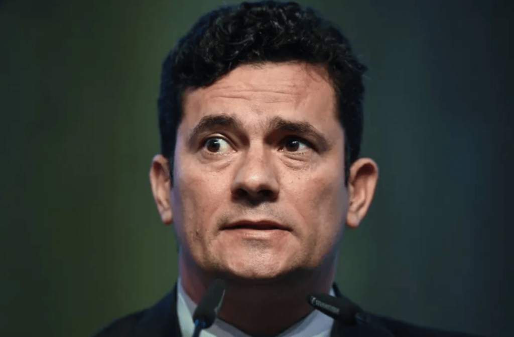 Julgamento de Moro: desembargador vota por cassar senador, mas placar