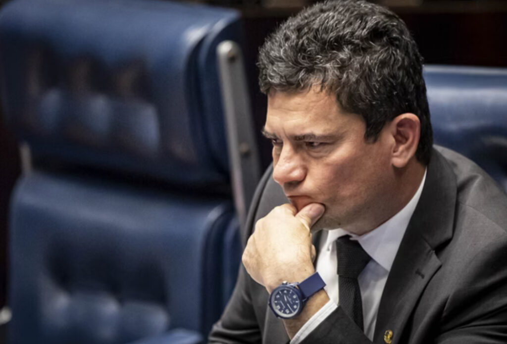 Julgamento de Moro tem 3 a 1 contra cassação