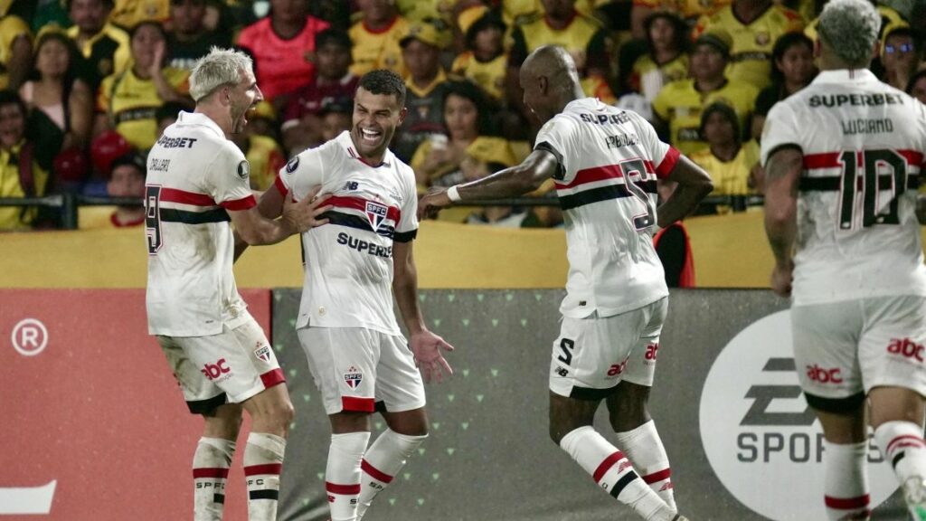 Libertadores: São Paulo vence Barcelona de Guayaquil na estreia de