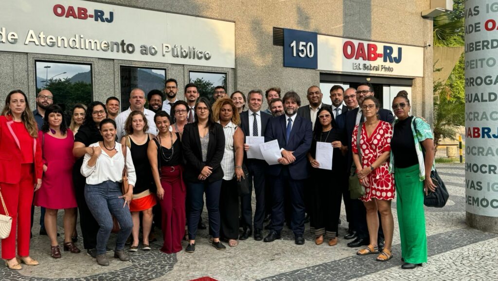 Membros de comissão da OAB-RJ anunciam renúncia coletiva após tentativa