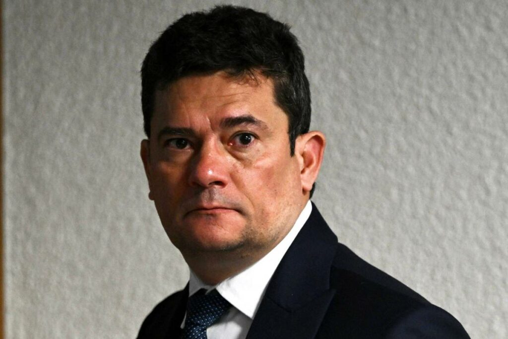 Moro comemora manutenção do mandato e afirma que decisão representa