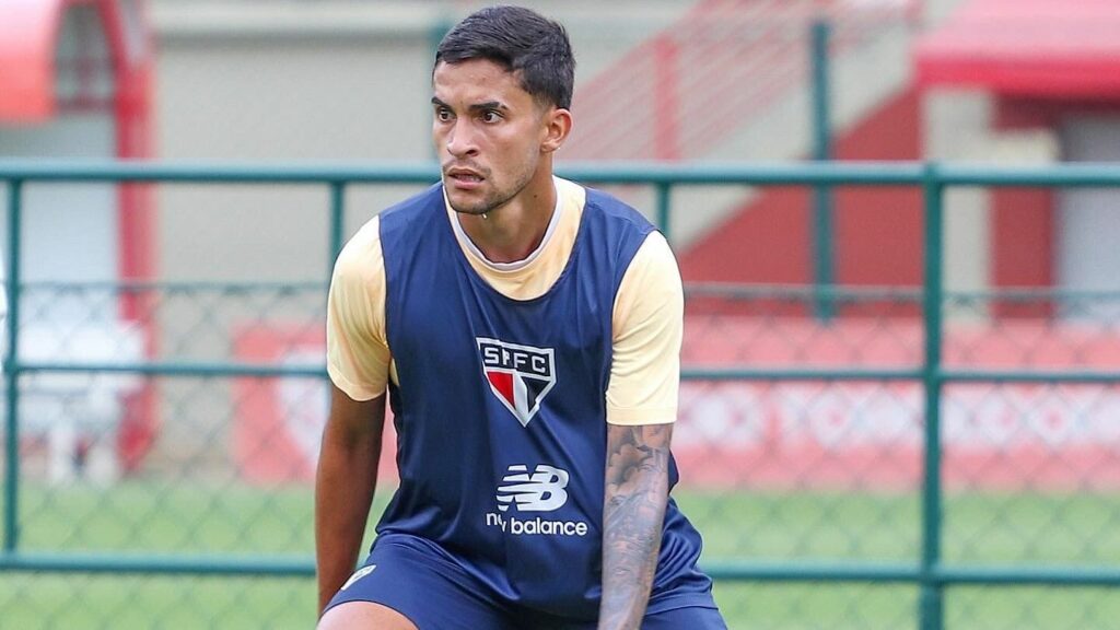 Nestor se recupera de lesão e reforça São Paulo para