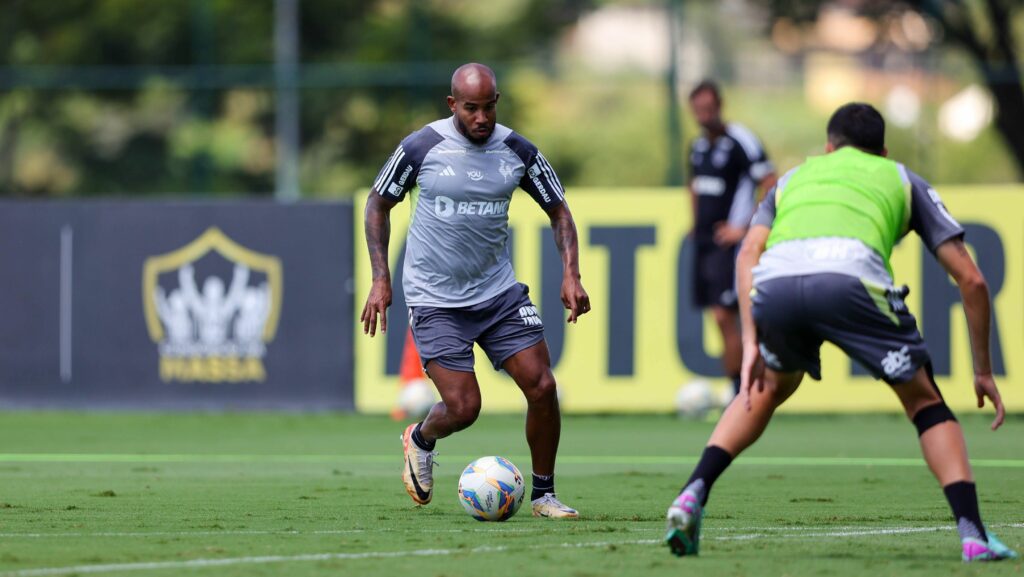 Presidente do Santos revela acordo encaminhado com Patrick, do Atlético-MG