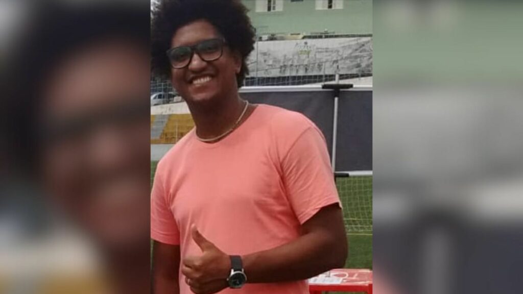 Professor negro preso em SP sob acusação de sequestro dava