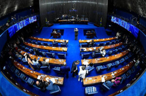 Senado vota nesta terça-feira (16) PEC que criminaliza porte de