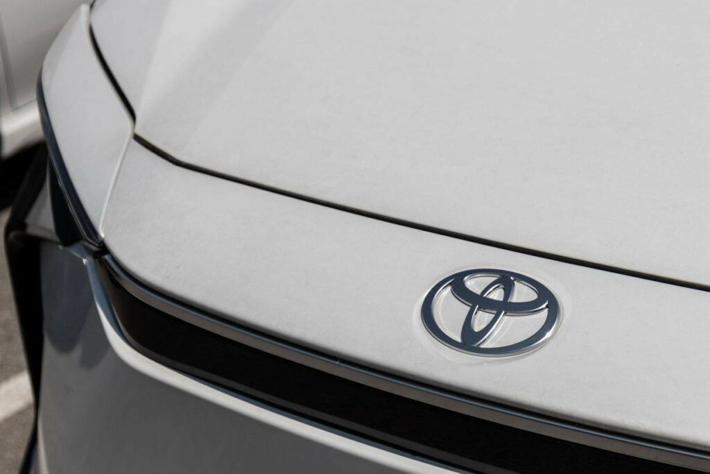 Toyota gastará R$ 7,1 bilhões em SUV elétrico de três