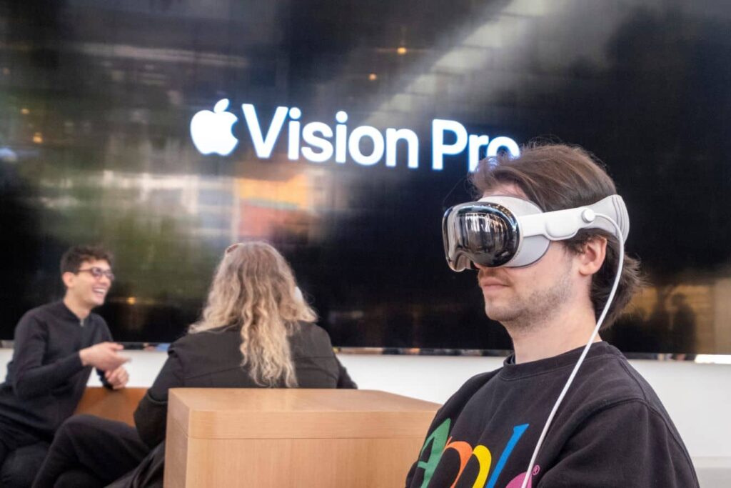 Apple se prepara para venda internacional do Vision Pro 