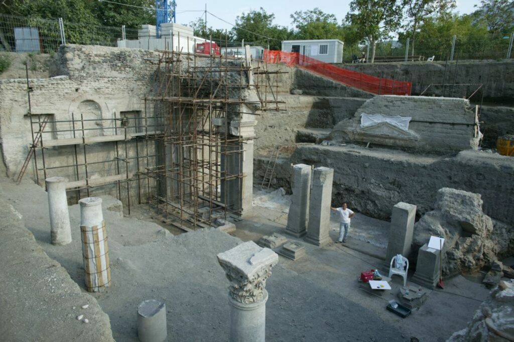 Arqueólogos encontram casa onde teria morrido o primeiro imperador romano