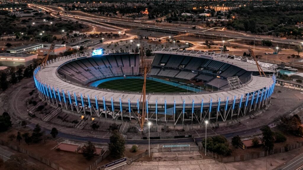 Belgrano x Delfín: horário e onde assistir ao jogo da