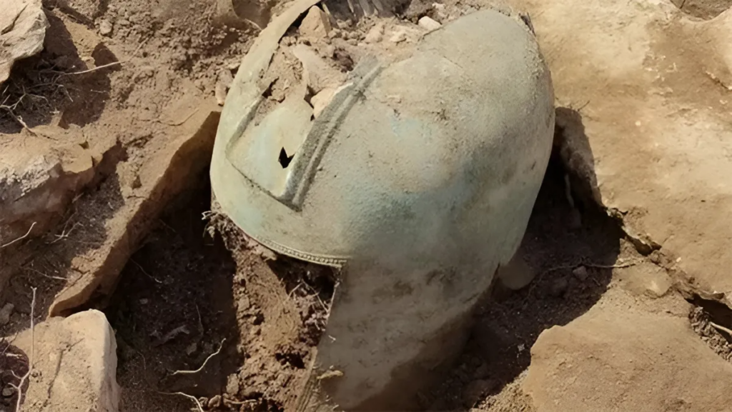 Capacete de 2.500 anos é encontrado em túmulo na Croácia