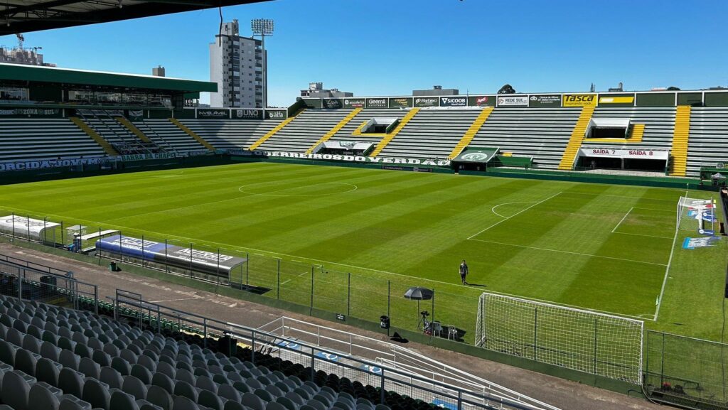 Chapecoense x Ponte Preta: horário e onde assistir ao jogo