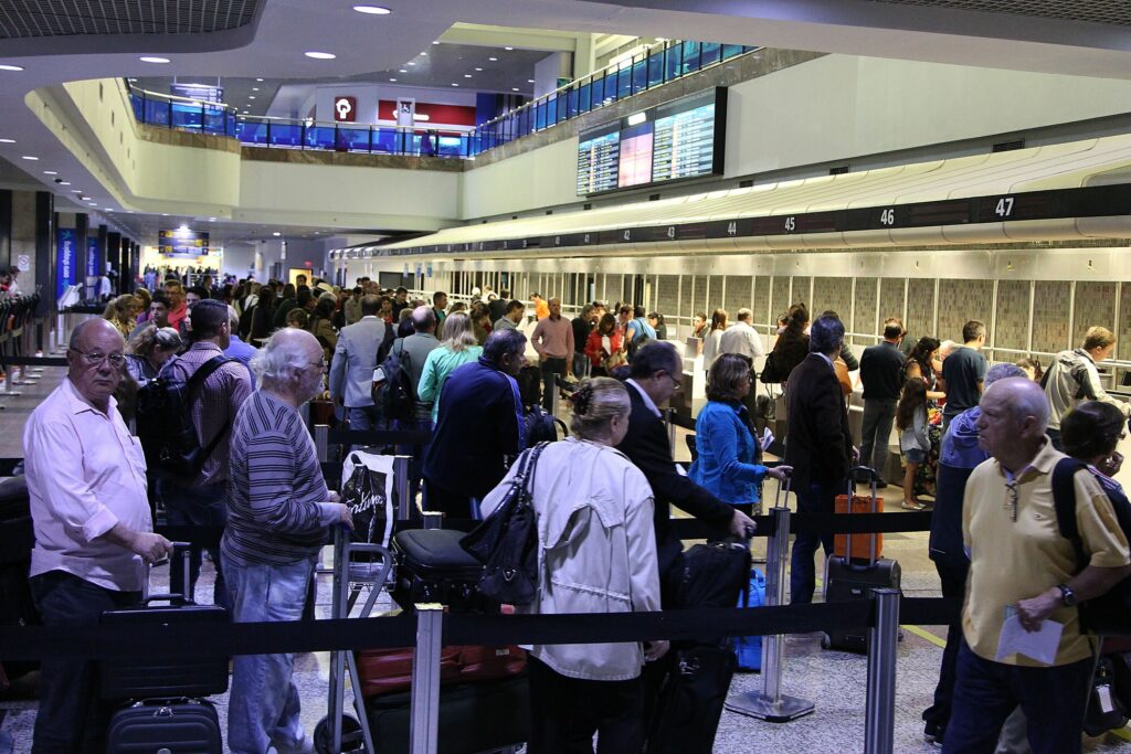 Cheia do Guaíba: Aeroporto Salgado Filho, de Porto Alegre, suspende