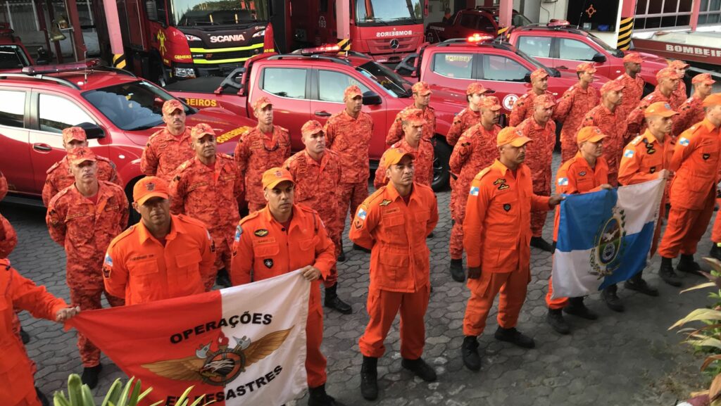 Chuvas no RS: Corpo de Bombeiros e Polícia Civil do