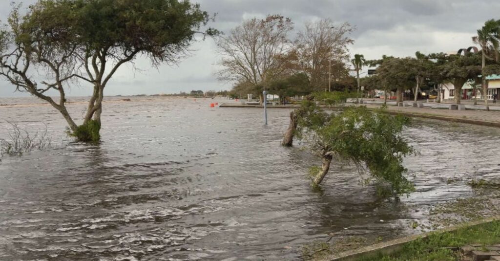 Chuvas no RS: lagoas dos Patos e Mirim podem formar