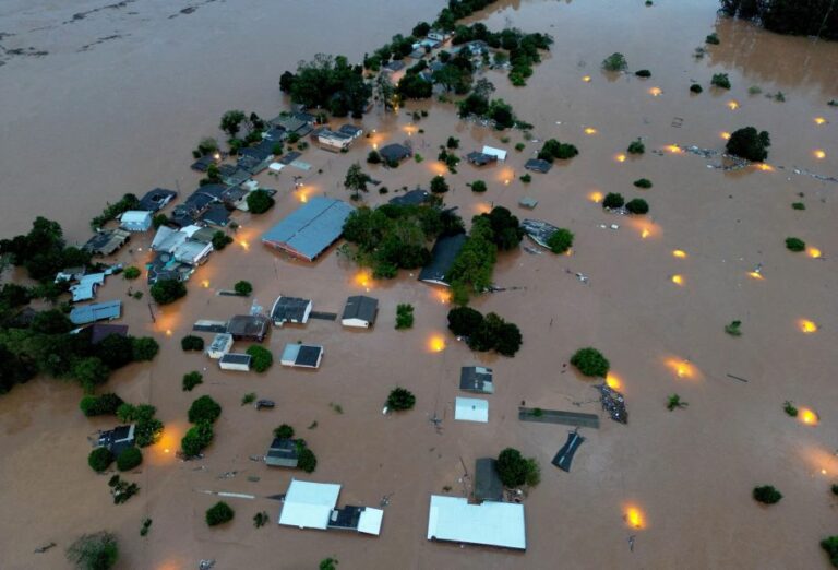 Chuvas no RS: sobe para 107 o número de mortos