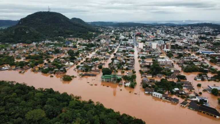 Chuvas no RS: temporais bloqueiam rodovias e deixam cidades isoladas