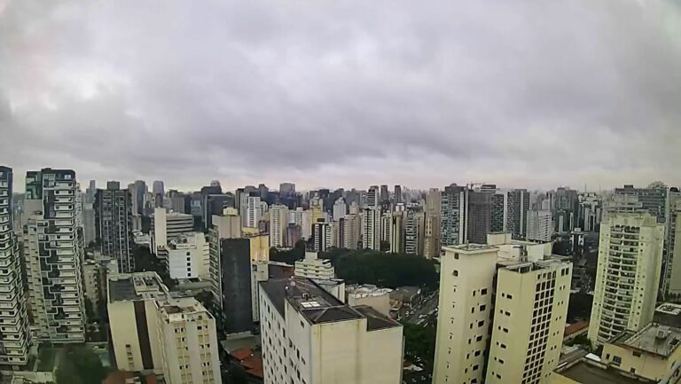 Cidade de São Paulo está em atenção para alagamentos na