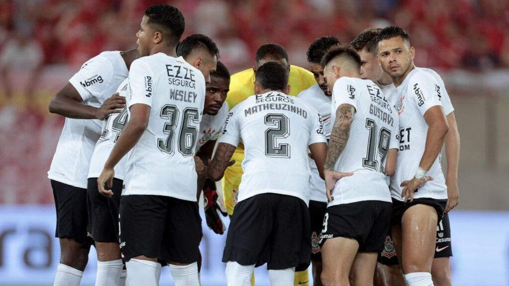 Corinthians x Fortaleza: assistir AO VIVO, horário e escalações (04/05)