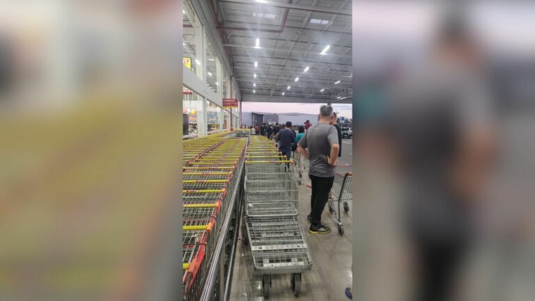 Corrida por produtos gera filas em supermercados no RS; empresas