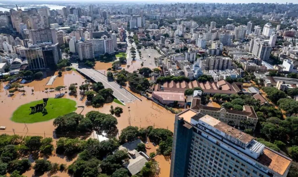 Desmatamento deixou RS mais vulnerável às enchentes, diz professor