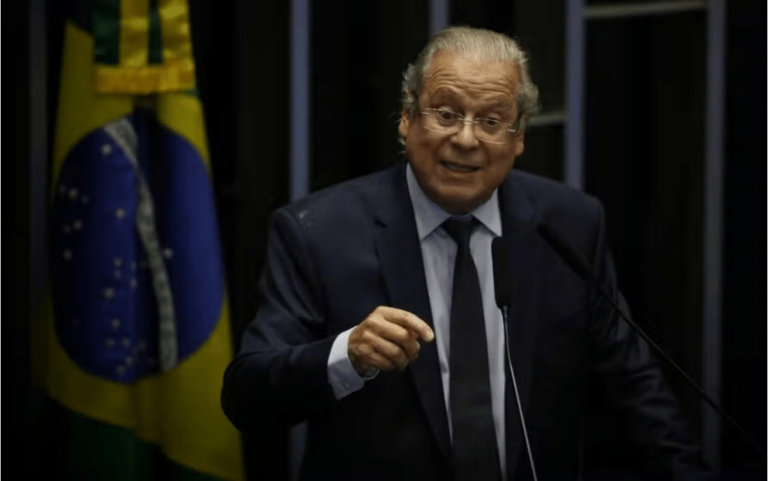 Dirceu afirma que vai consultar Lula antes de decidir se