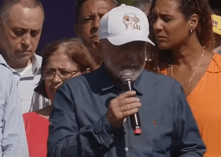 Em ato pelo Dia do Trabalhador em SP, Lula defende