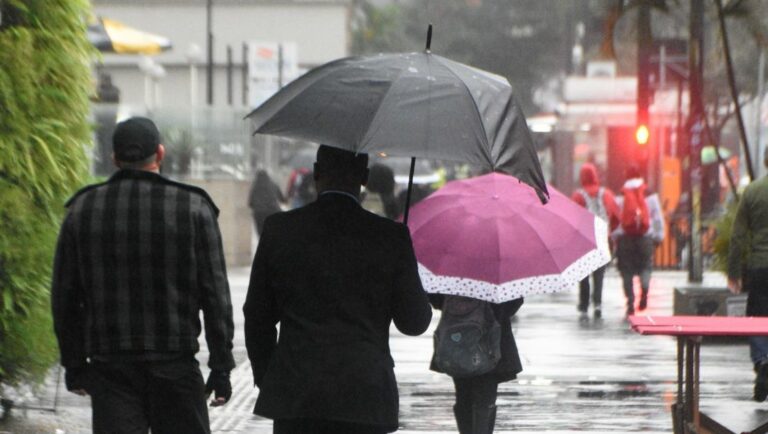 Em tarde fria, São Paulo registra menor temperatura máxima do