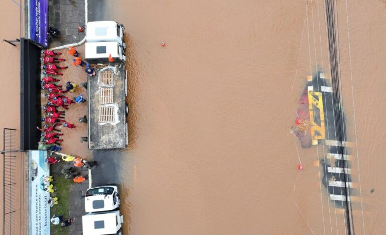 Enchente em Porto Alegre: nível do Guaíba deve ficar acima