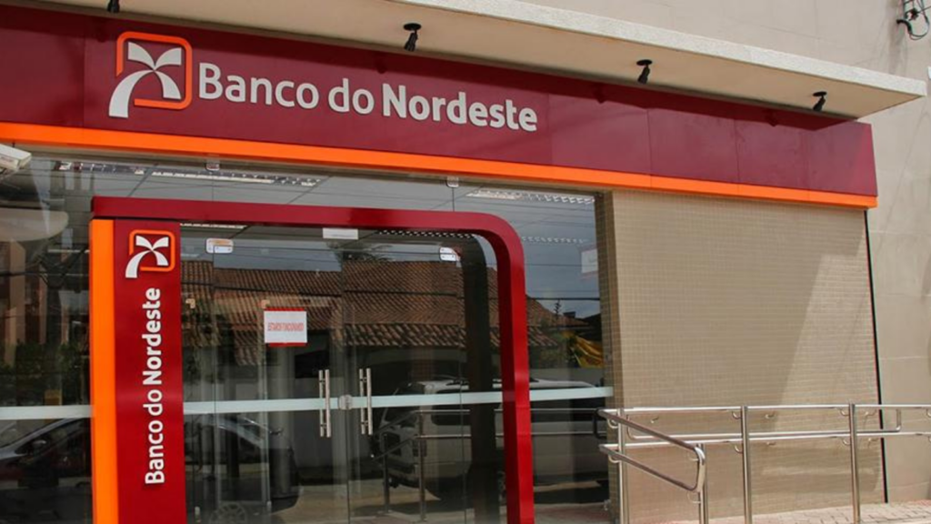 Ex-funcionário de banco é condenado a devolver R$ 1,7 mi