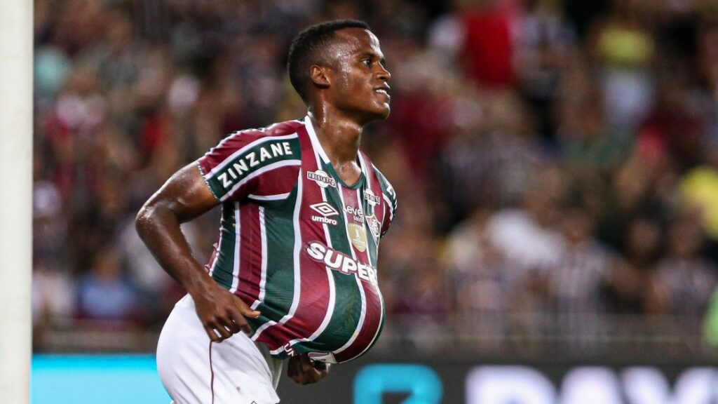 Fluminense bate o Sampaio Corrêa e vai às oitavas da