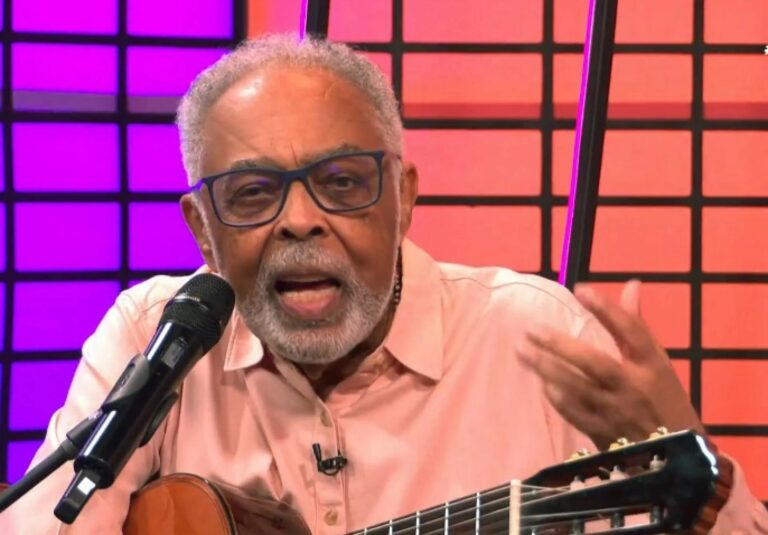 Gilberto Gil choca ao comentar desistência de carreira de cantor