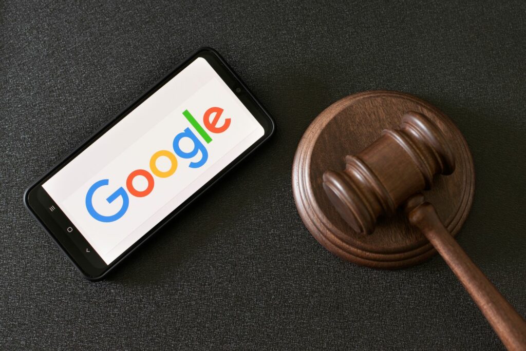 Google enfrenta ação judicial de US$ 17 bilhões no Reino