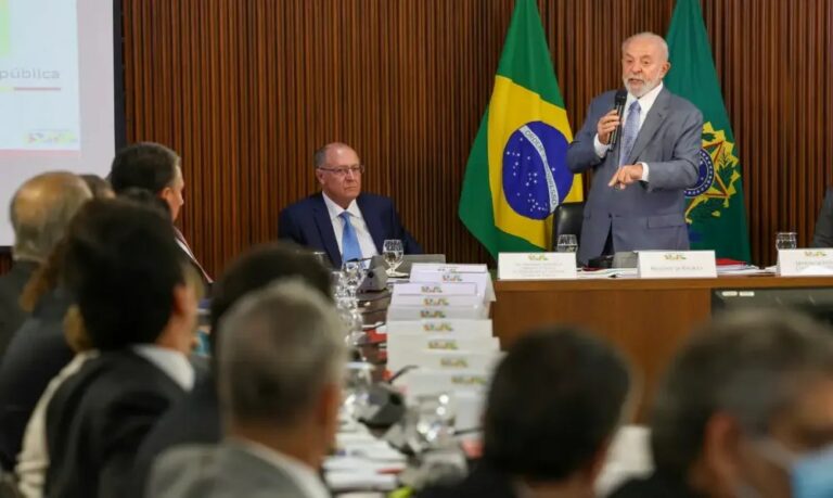 Lula anuncia nesta quarta maior pacote federal para combater efeitos