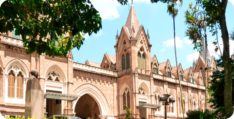 Médico da Santa Casa de São Paulo é afastado após