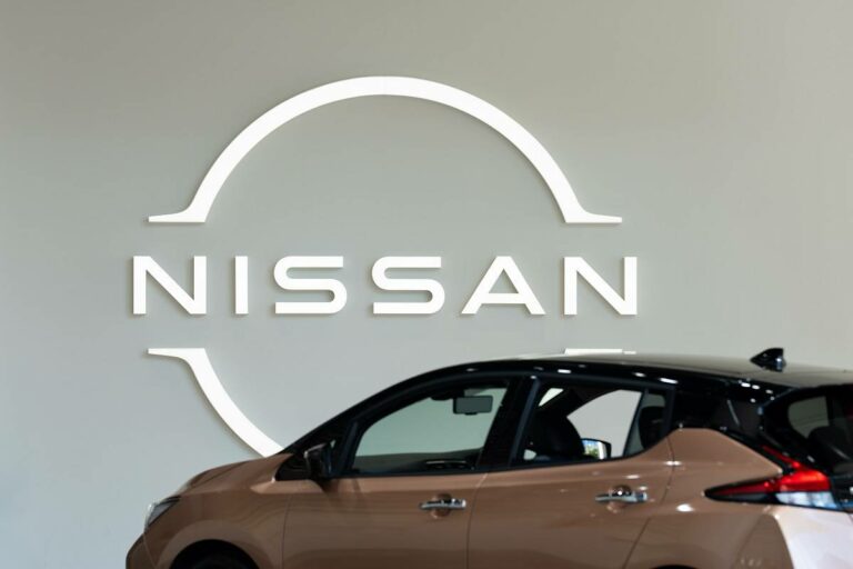 Nova geração do Nissan Leaf enfrenta desafios antes do lançamento;