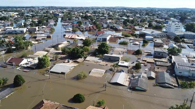 Número de mortos por causa das chuvas no RS chega