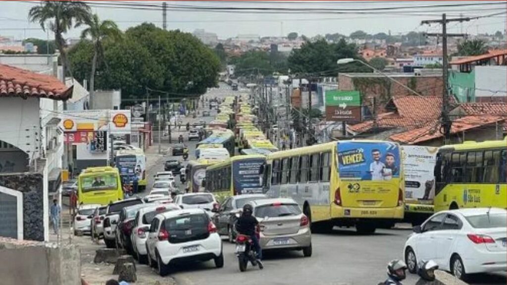 Ônibus de São Luís vão circular 100% neste domingo (5)