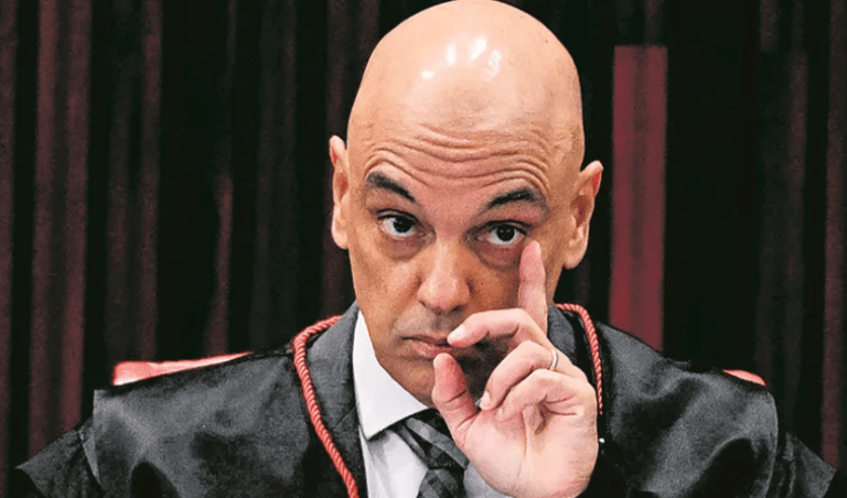 PL tenta reverter decisão de Moraes que proíbe contato entre