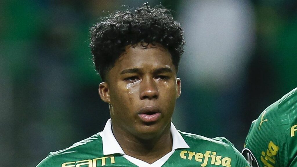 Palmeiras empata no adeus de Endrick e perde chance de