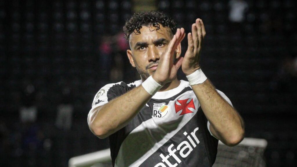 Payet pede mais atenção ao Vasco nos minutos finais das